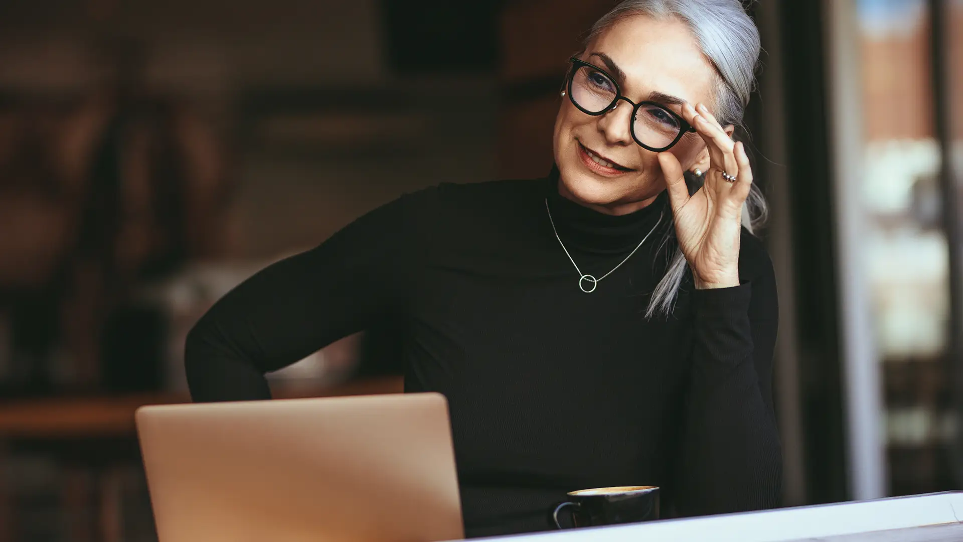 Menopausa donna matura consapevole